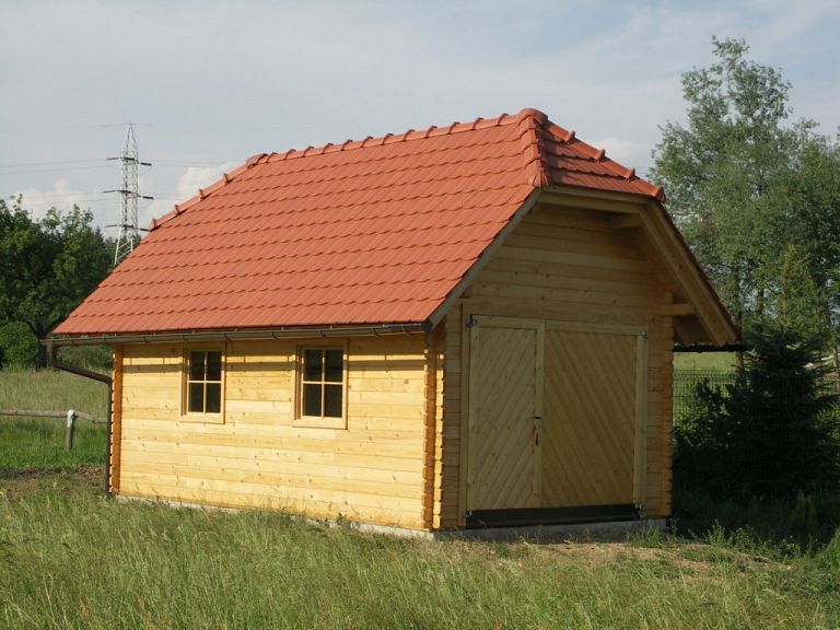 Lesena garaža – Pirniče-3