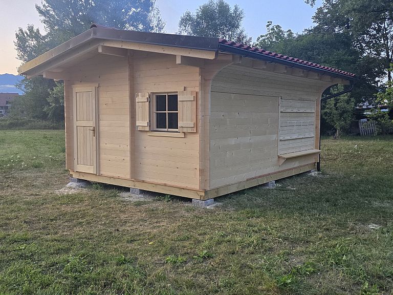 ČEBELNJAK VIR